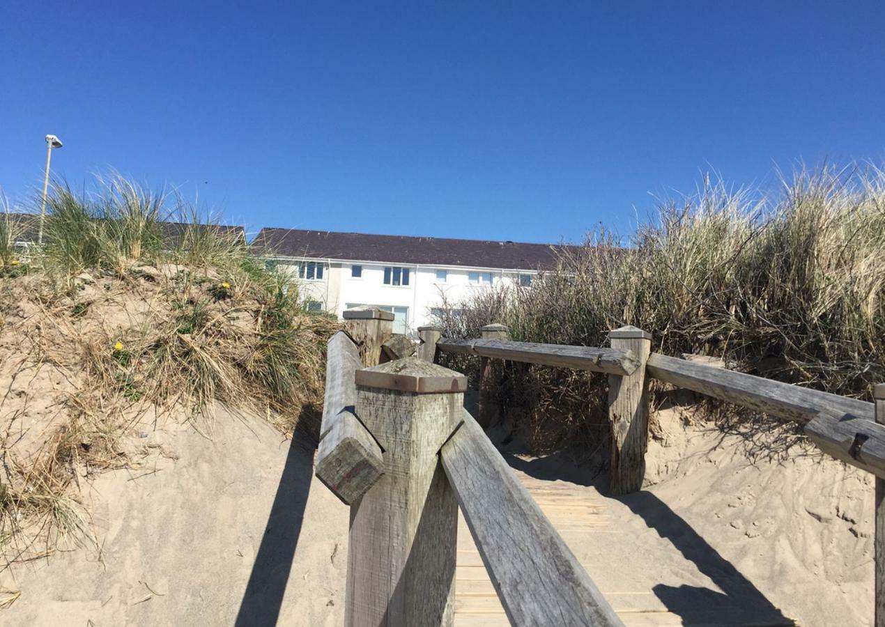 Stunning Beach Front House - Sleeps 6 Пулхели Экстерьер фото